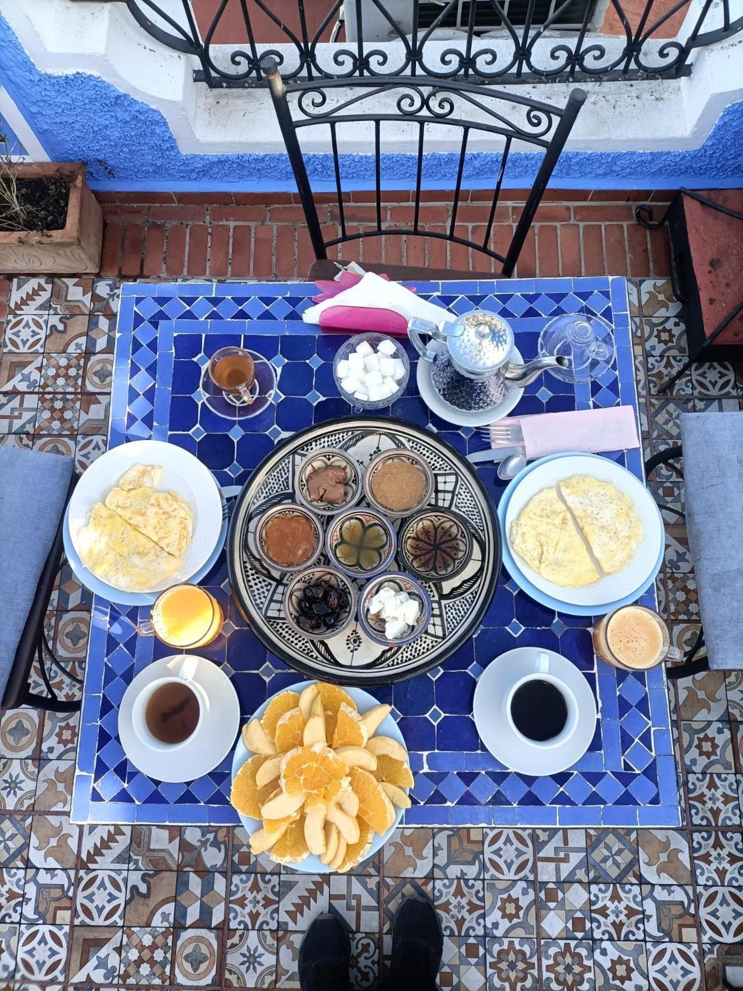 Dar Rafik Bed & Breakfast Чефчауен Екстериор снимка